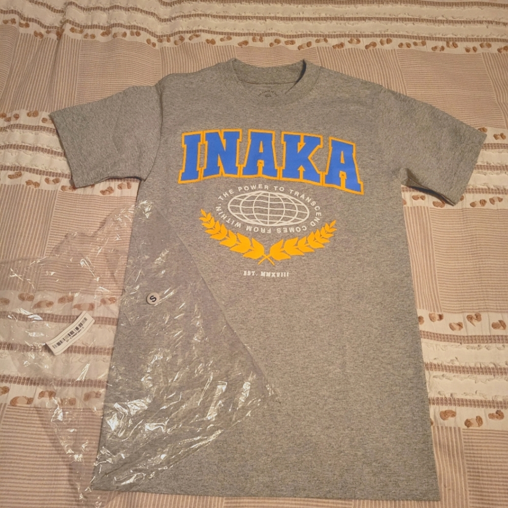Inaka Vintage Champion Shirt